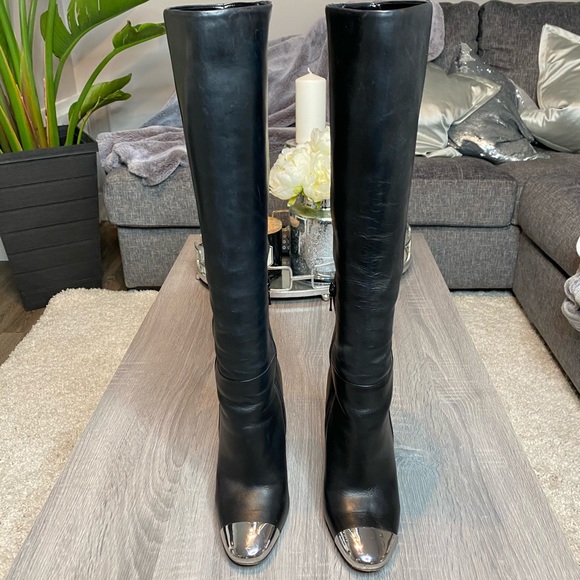 Leather boots - Picture 2 of 10